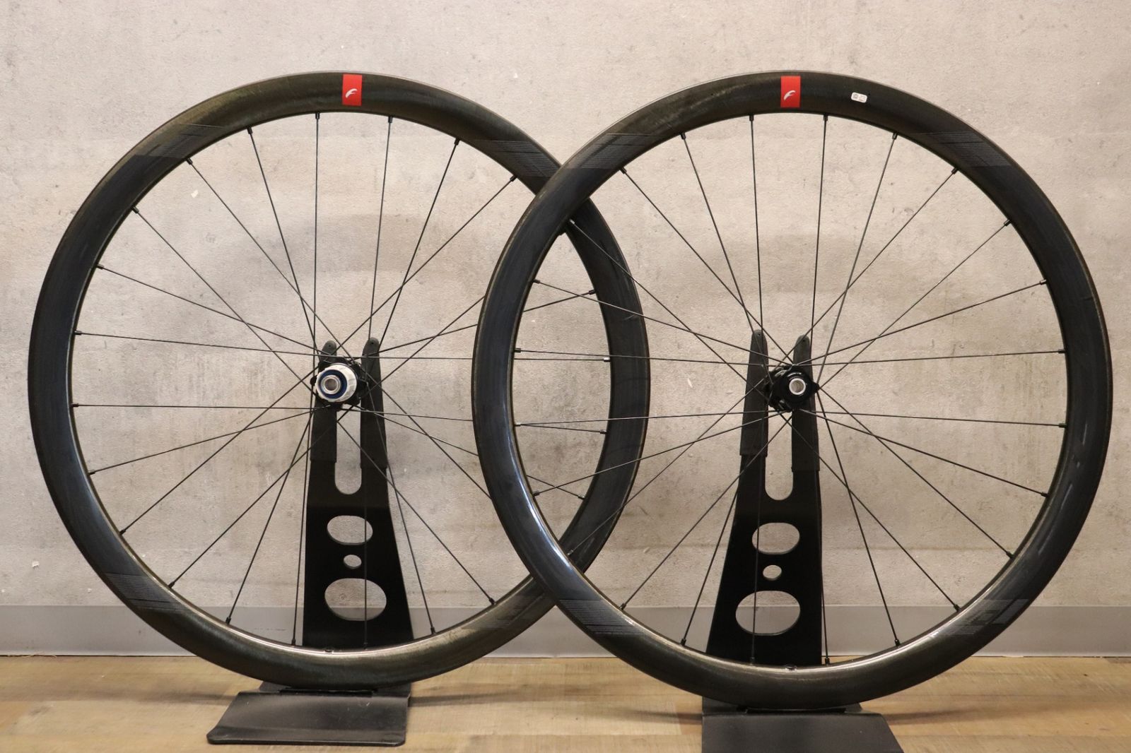 フルクラム FULCRUM ウィンド WIND 40 カーボン チューブレスレディ ホイールセット シマノ 11 12 S