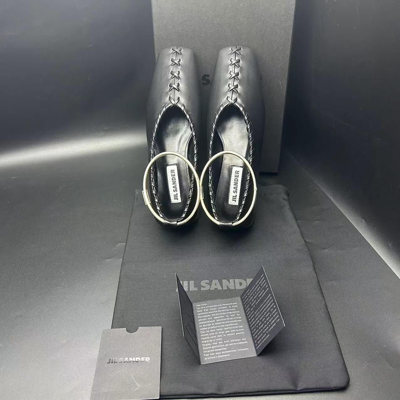 ジルサンダー アンクルストラップ スクエアトゥパンプス バイ