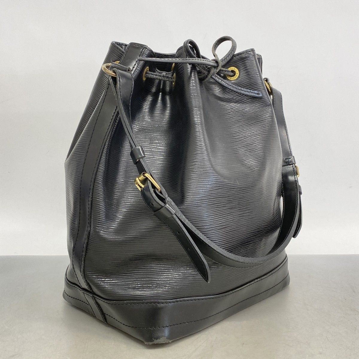 5od4578】ルイヴィトン ショルダーバッグ エピ ノエ M59002 ノワール