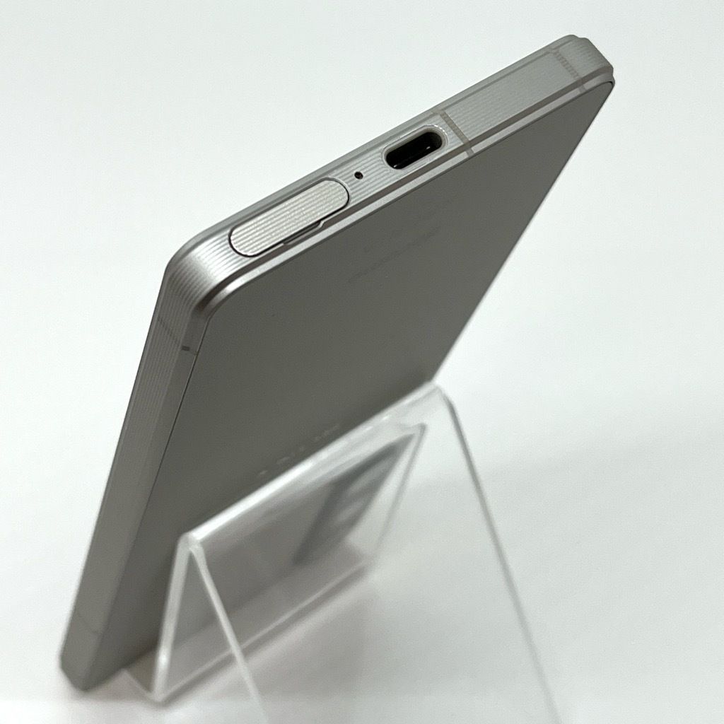 新品同様】Xperia 1 V SO-51D docomo SIMフリー プラチナシルバー 