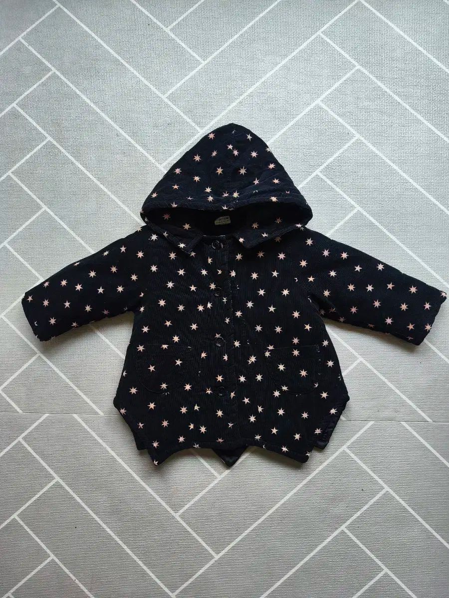 ロイヤルコペンハーゲン 特大のアルメニア時代の木の実シリーズの