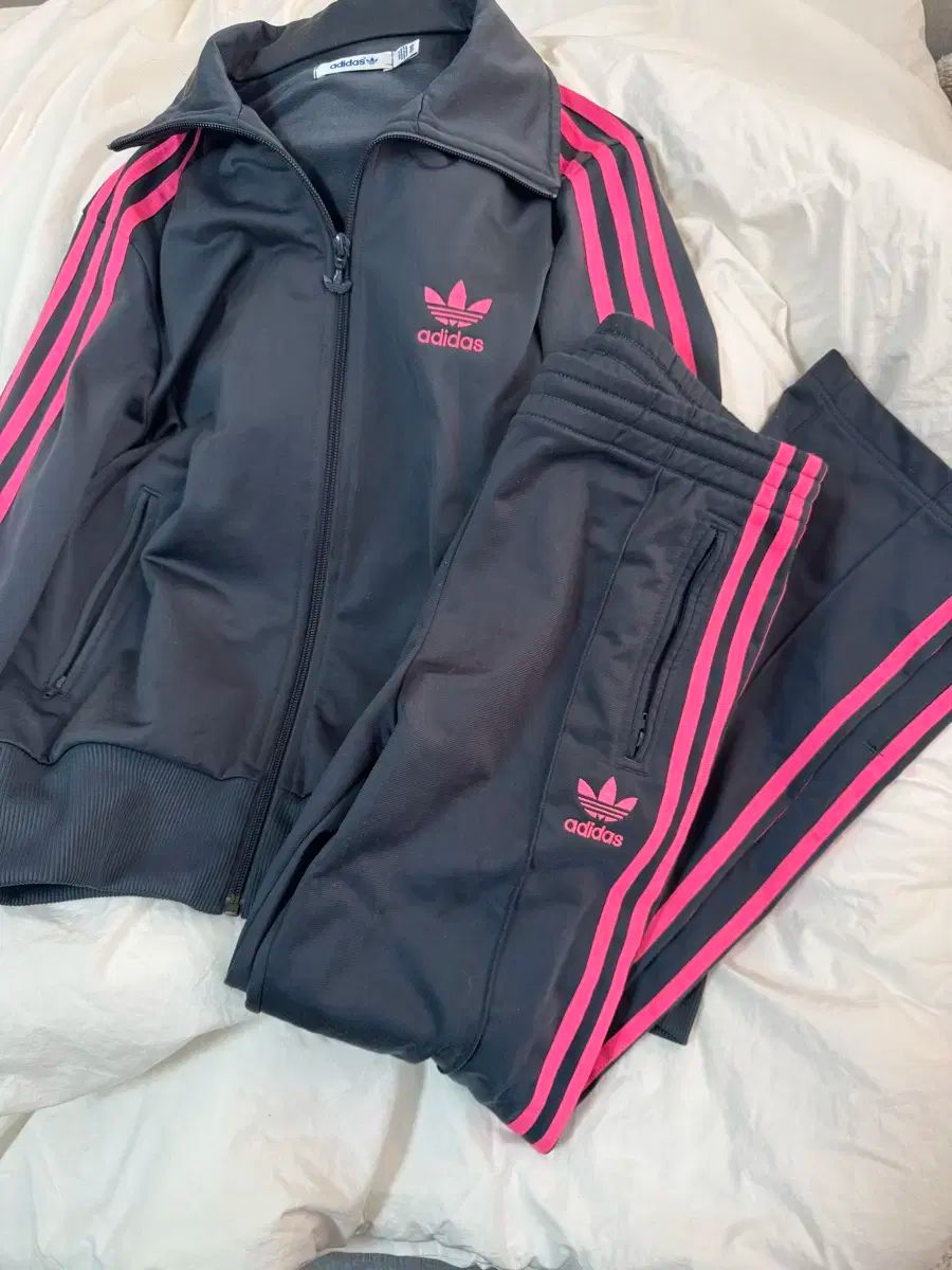 アディダス ジャージ セット グレー ピンク