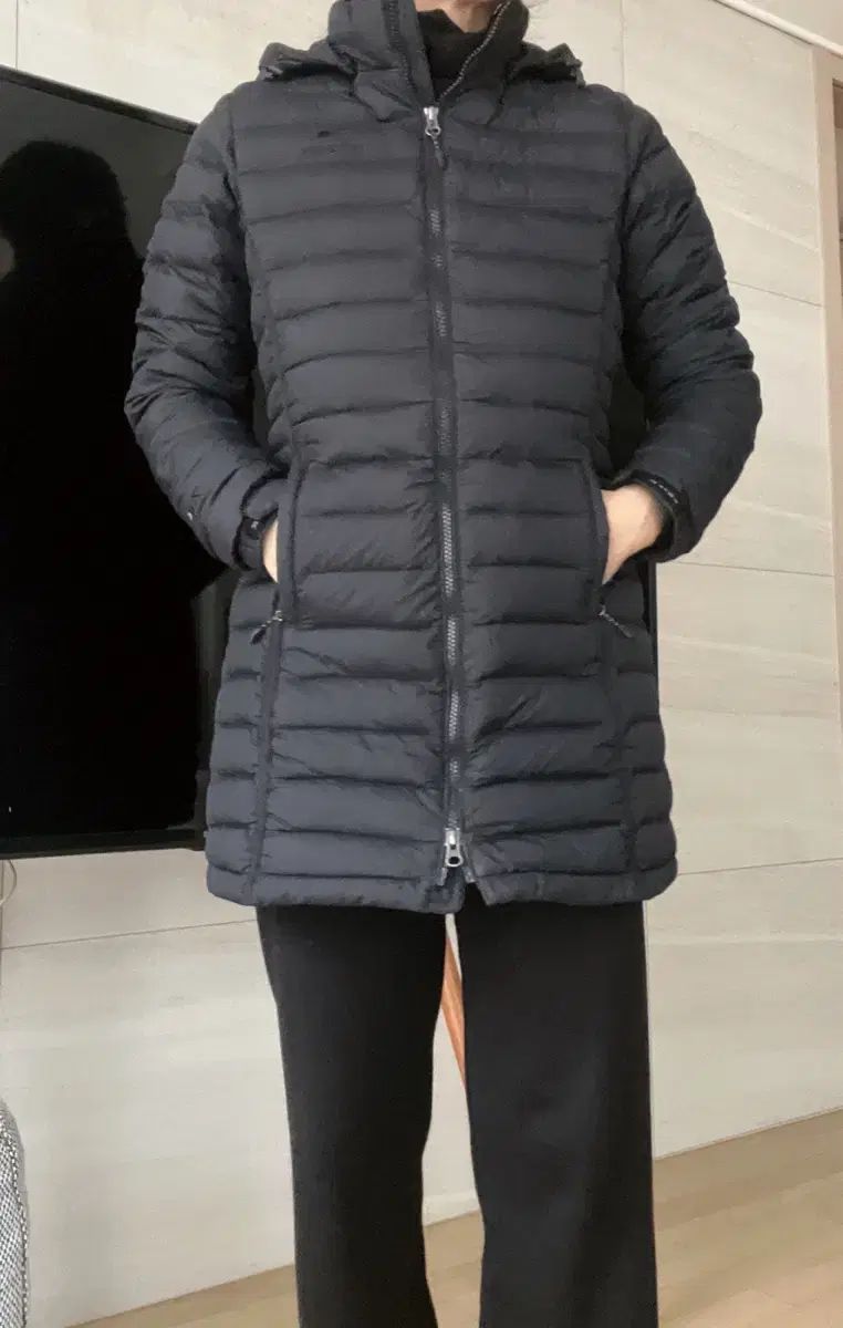 EIDER 軽量ダウン