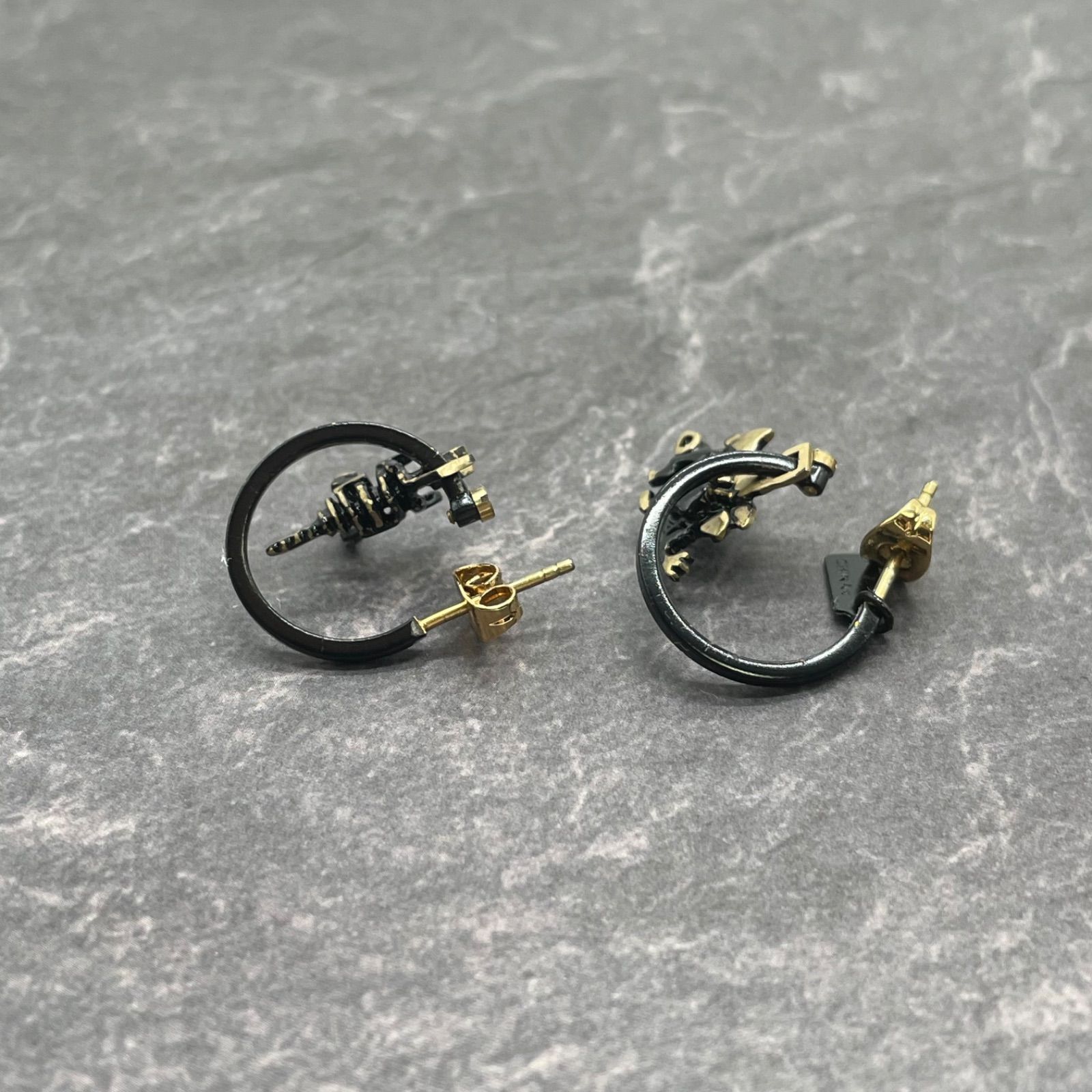 COACH コーチ ピアス アクセサリー レキシー 恐竜 フープ 箱付き 