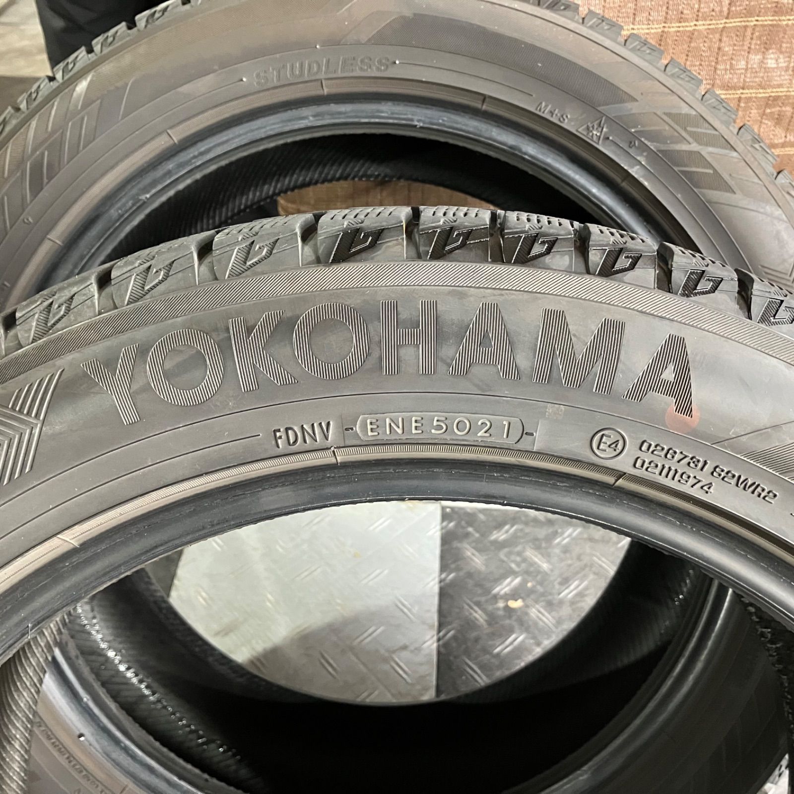 み 235 50 R 19 ice GUARD 6 iG 60 ヨコハマ アイスガード6 タイヤ2本セット