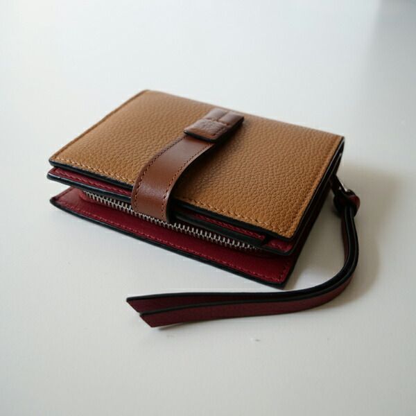 新品□正規品□送料無料□ギフト包装無料】 LOEWE ロエベ コンパクト