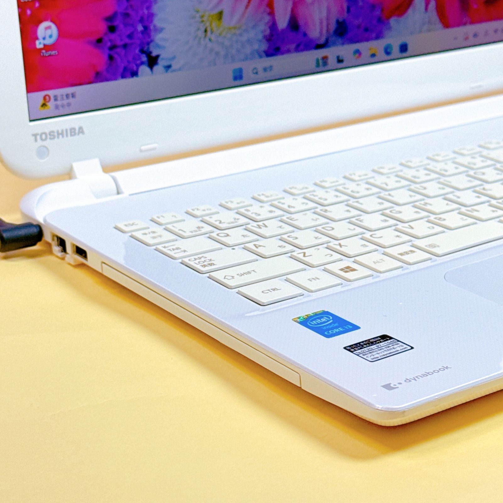 windows11搭載✨爆速SSD256 メモリ8GB 高性能ノートパソコン✨カメラ