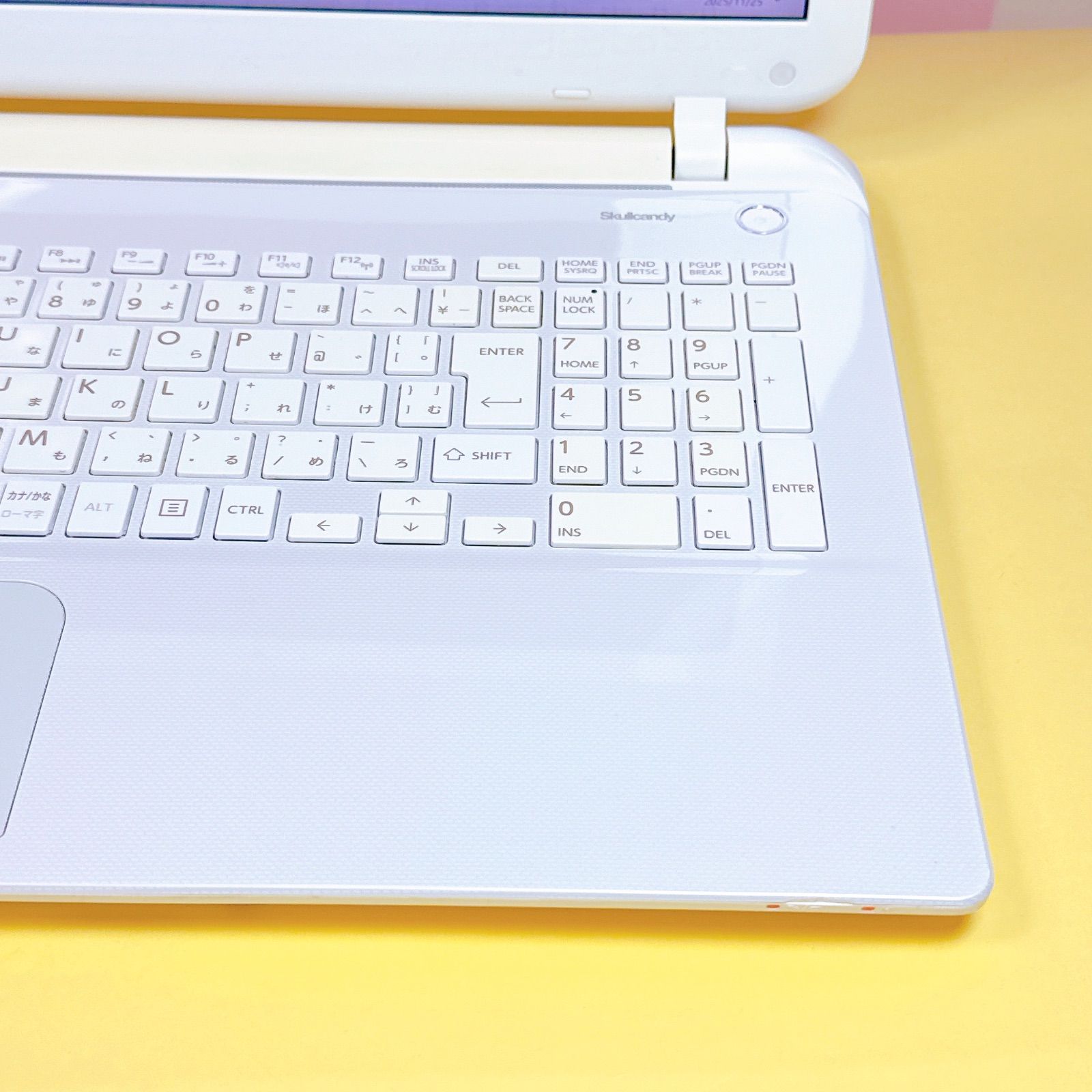 爆速SSD256GB✨8GBメモリ✨Windows11k✨高性能Core i5搭載✨薄型軽量で