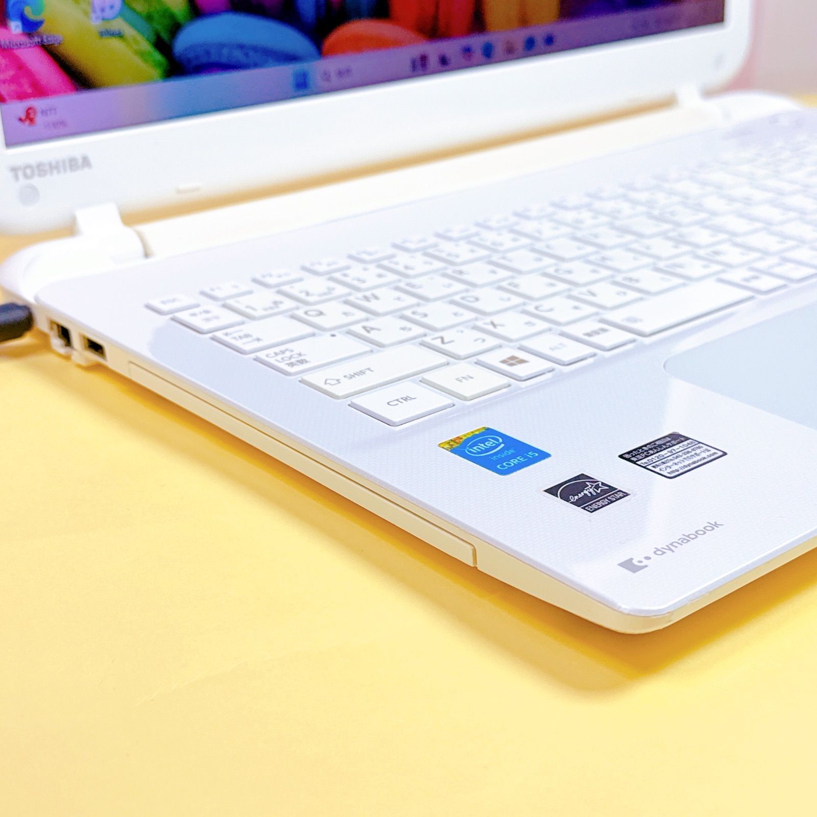 爆速SSD256GB✨8GBメモリ✨Windows11k✨高性能Core i5搭載✨薄型軽量で