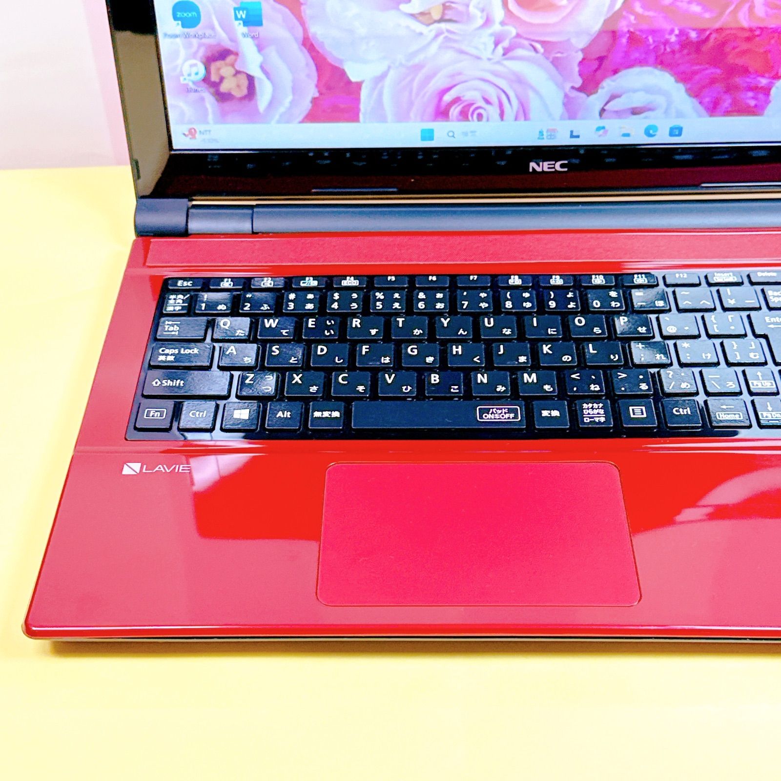 【初心者にオススメ】オフィス付♪カメラ付♪大画面♪おしゃれな東芝ノートパソコン♪ 新品爆速SSD⭐️windows11⭐️すぐ使えるノートパソコン⭐️256GB 16GB