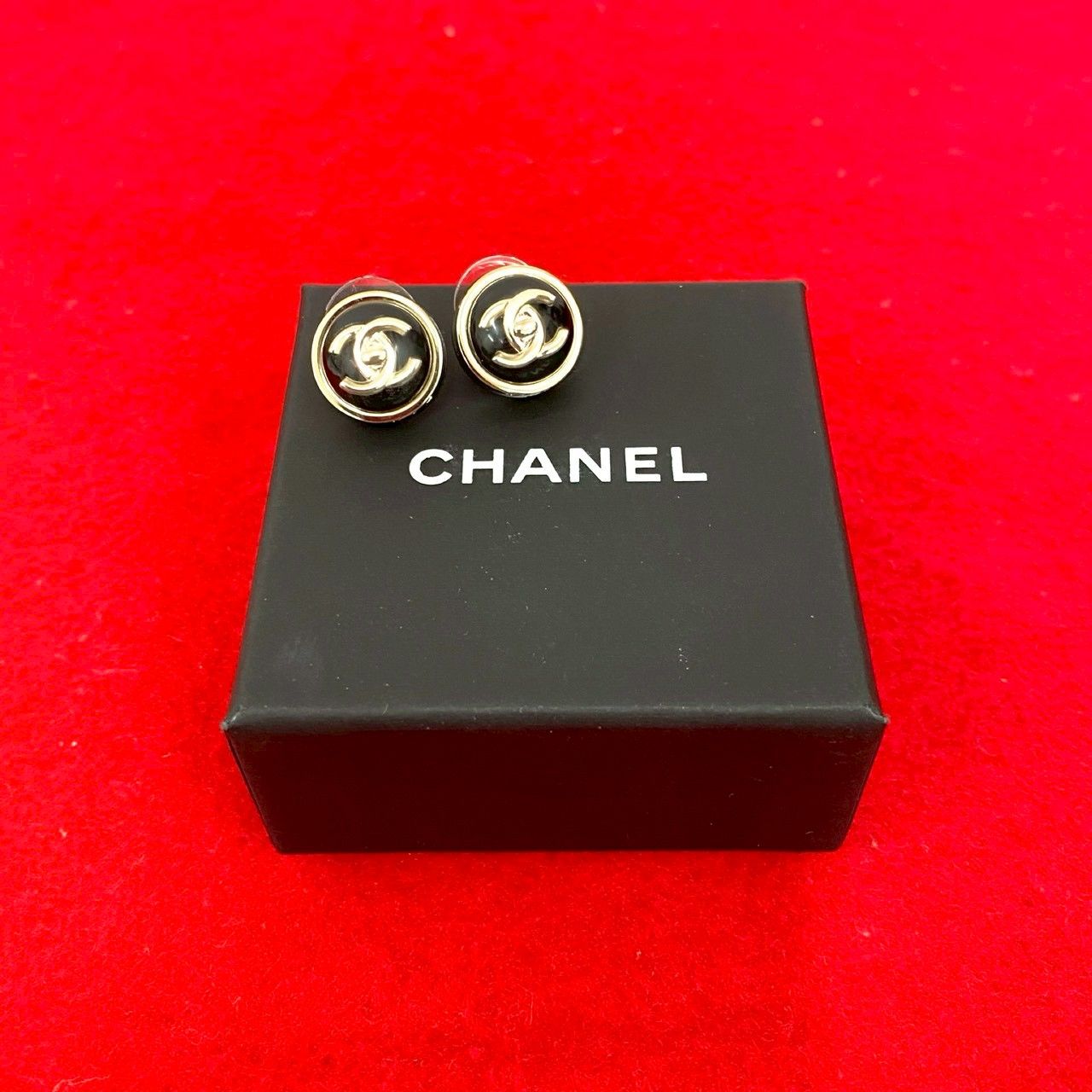 国内正規品　シャネル　CHANEL ピアス　箱付き 極 美品 箱付き コメあり B23C CHANEL シャネル ココマーク モチーフ