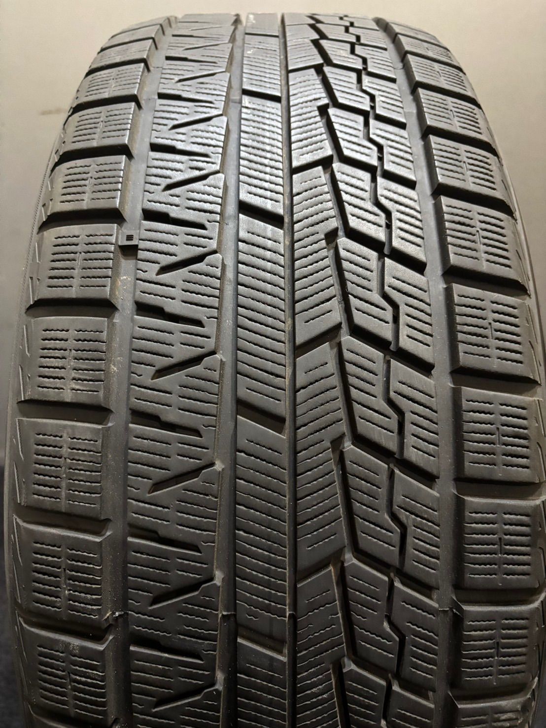 235 50 R 18 ice GUARD iG 70 21年製 スタッドレス 1本 ヨコハマ アイスガード アルファード ヴェルファイア 2 K 859