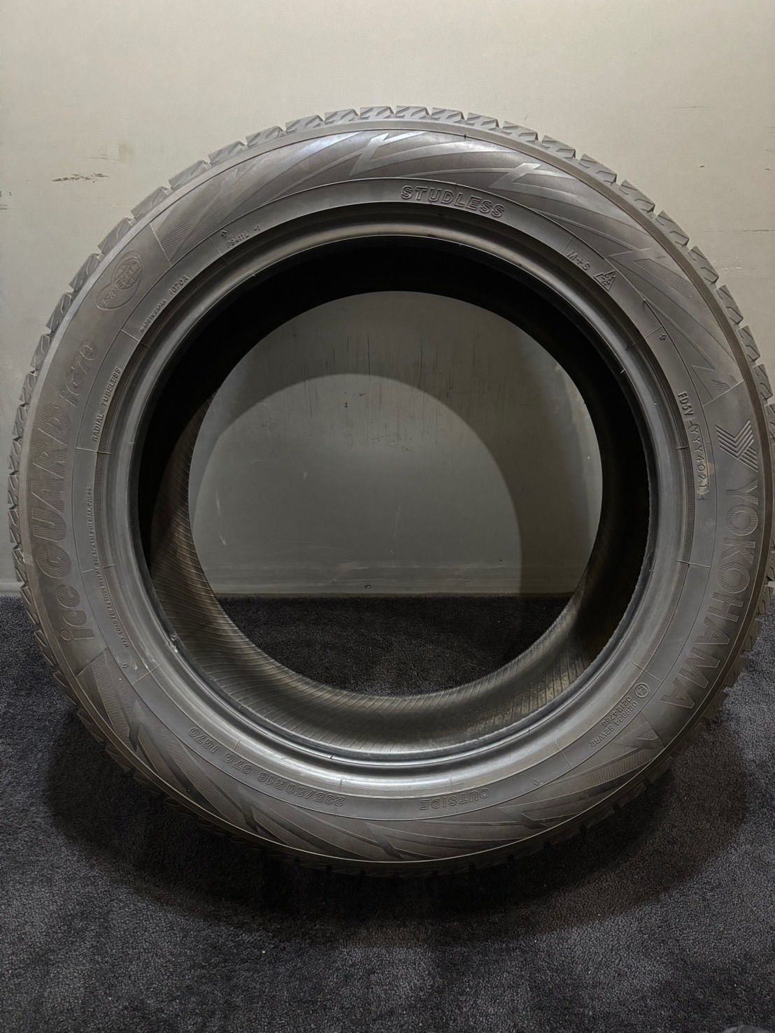  235 50 R 18 ice GUARD iG 70 21年製 スタッドレス 1本 ヨコハマ アイスガード アルファード ヴェルファイア 2 K 859 18インチ スタッドレス