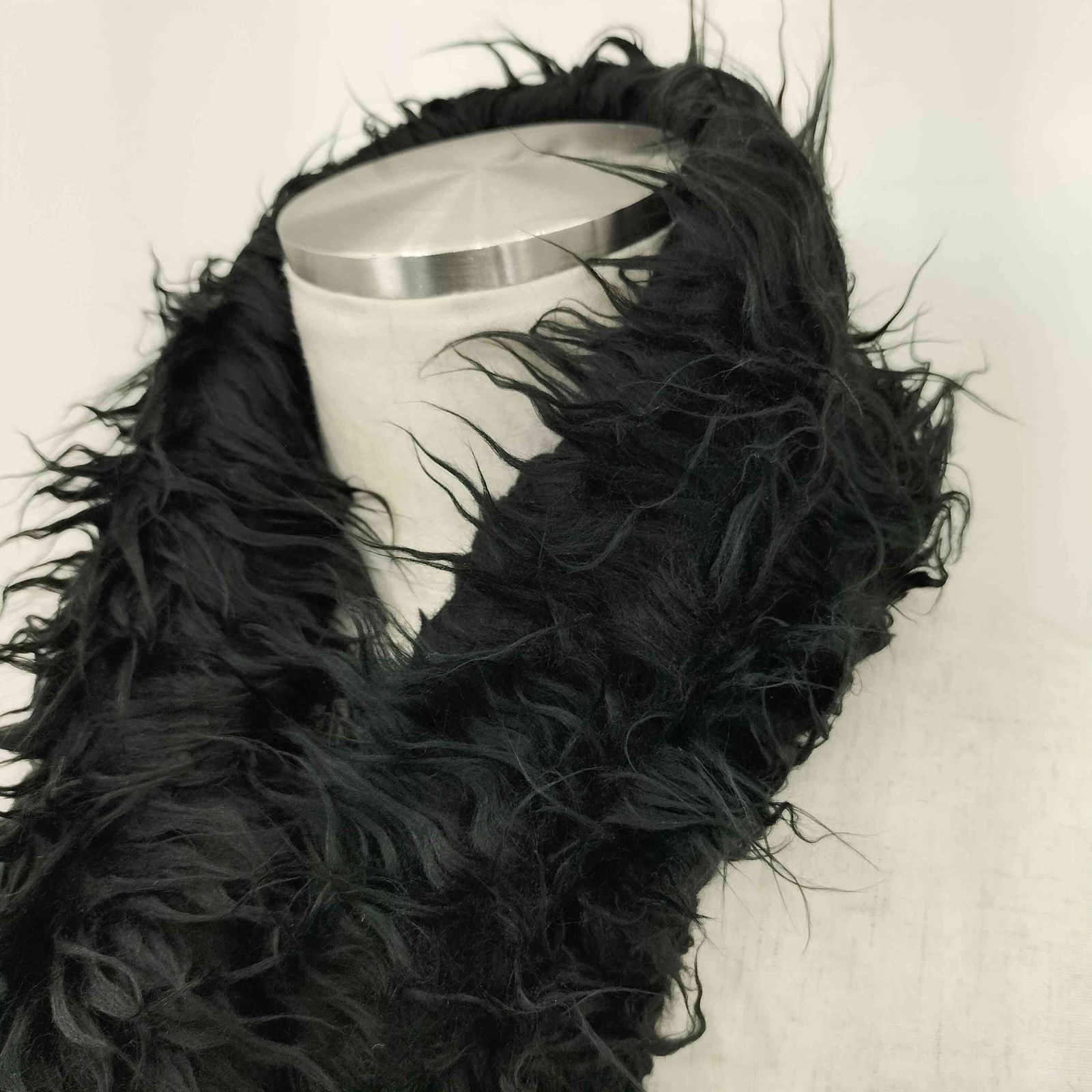 アワーレガシィー OUR LEGACY FLOSS SCARF BLACK FAKE FUR メンズ 表記