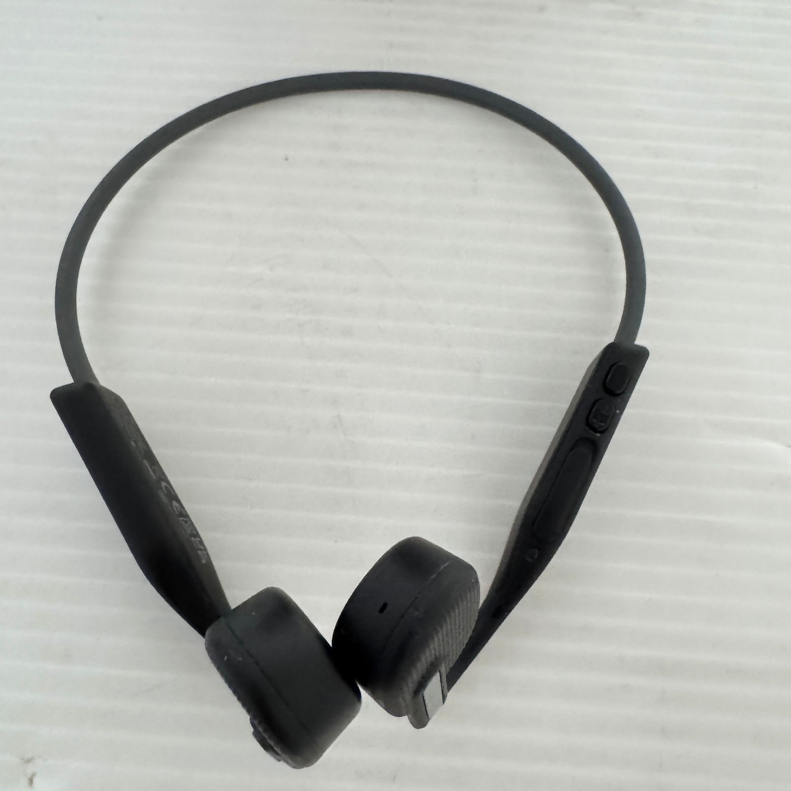 オーディオ機器 ☆動作確認済み（ゴムキャップ破損有り） SHOKZ 