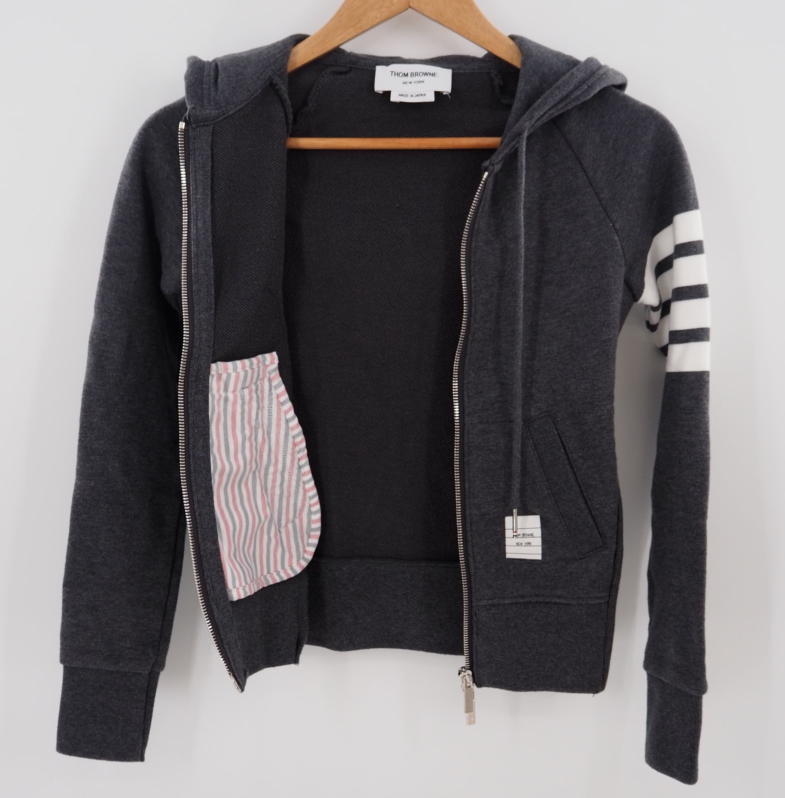 THOM BROWNE/トムブラウン クラシック ループバック 4BAR ジップ 