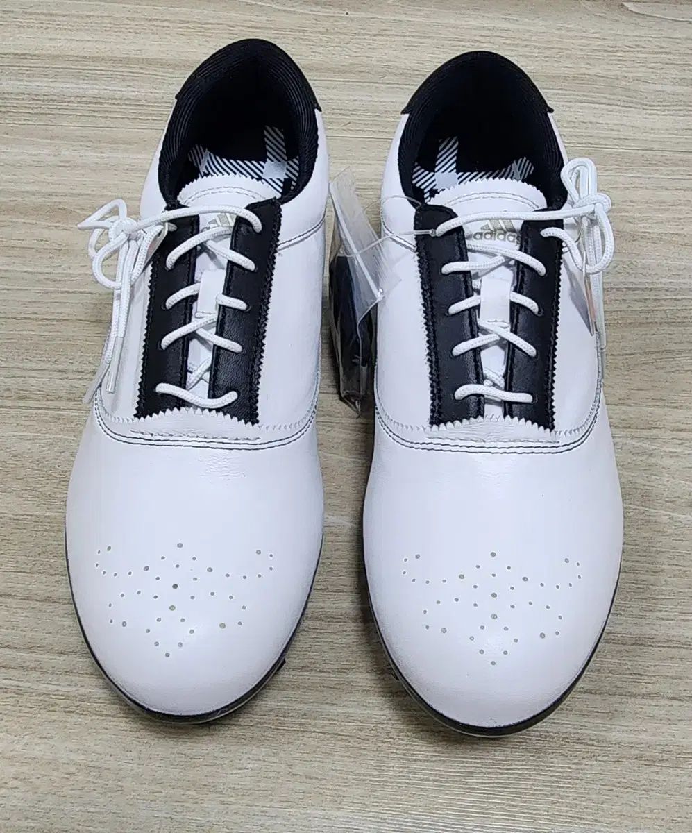 アディダス ゴルフシューズ レディース 250 鋲 含む