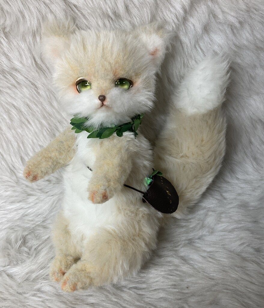 創作人形 ちぢれげ 森に住む小さな友達 約20 cm