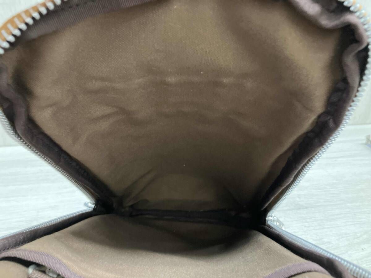 ショルダーバッグ