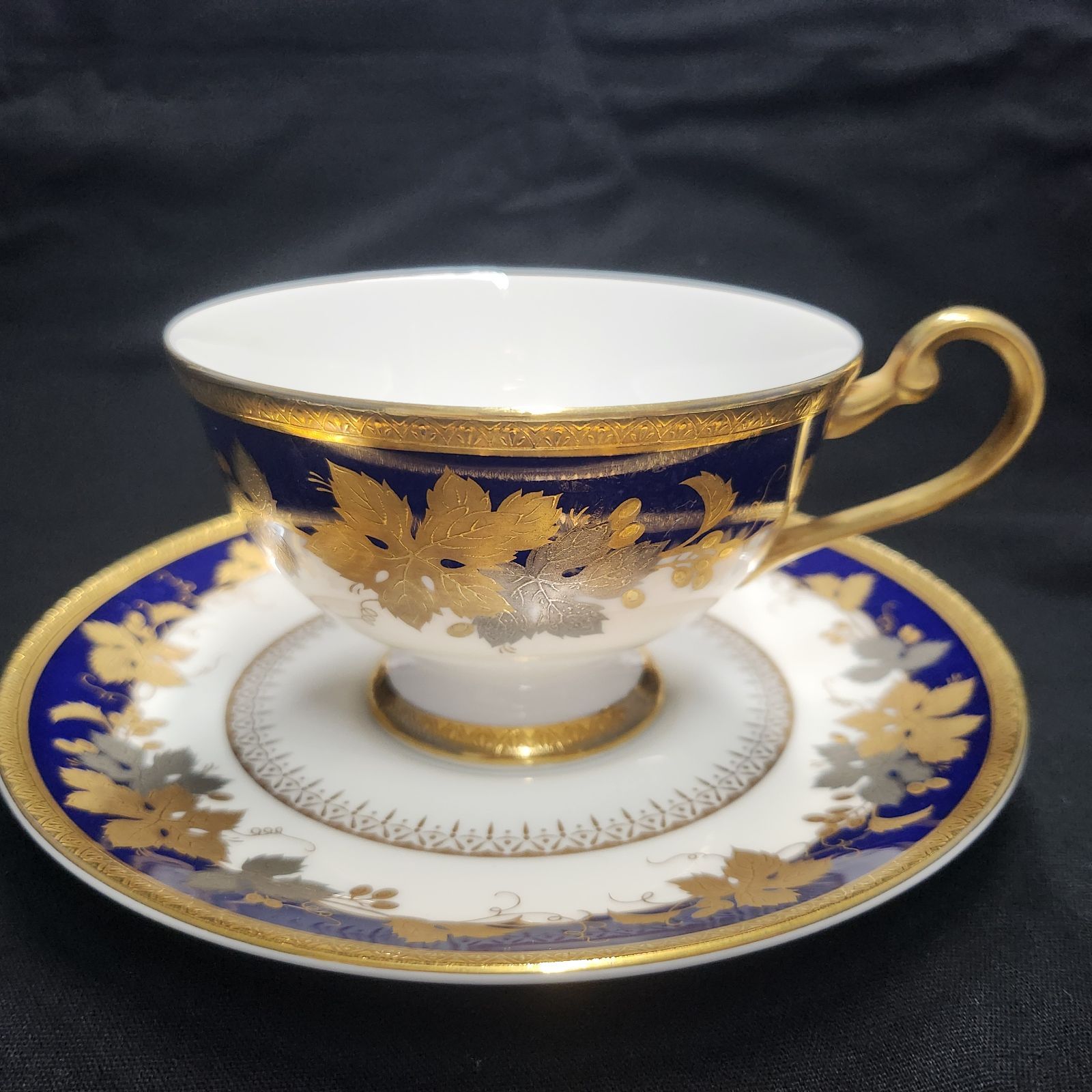 NARUMI エグゼクティブコレクション 金彩銀彩 カップ&ソーサー 2客