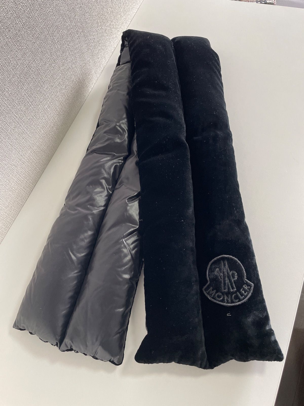 MONCLER モンクレール ベロアダウンマフラー SCIARPA ユニセックス 黒