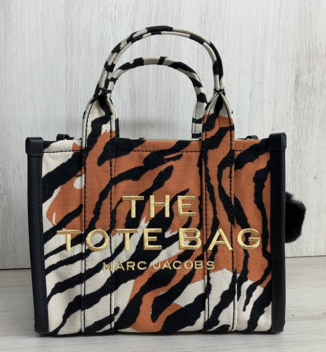 MARC JACOBS マークジェイコブスTHE YEAR OF THE TIGER MINI TOTE BAG トートバッグ 2 way ショルダー ベージュ 総柄
