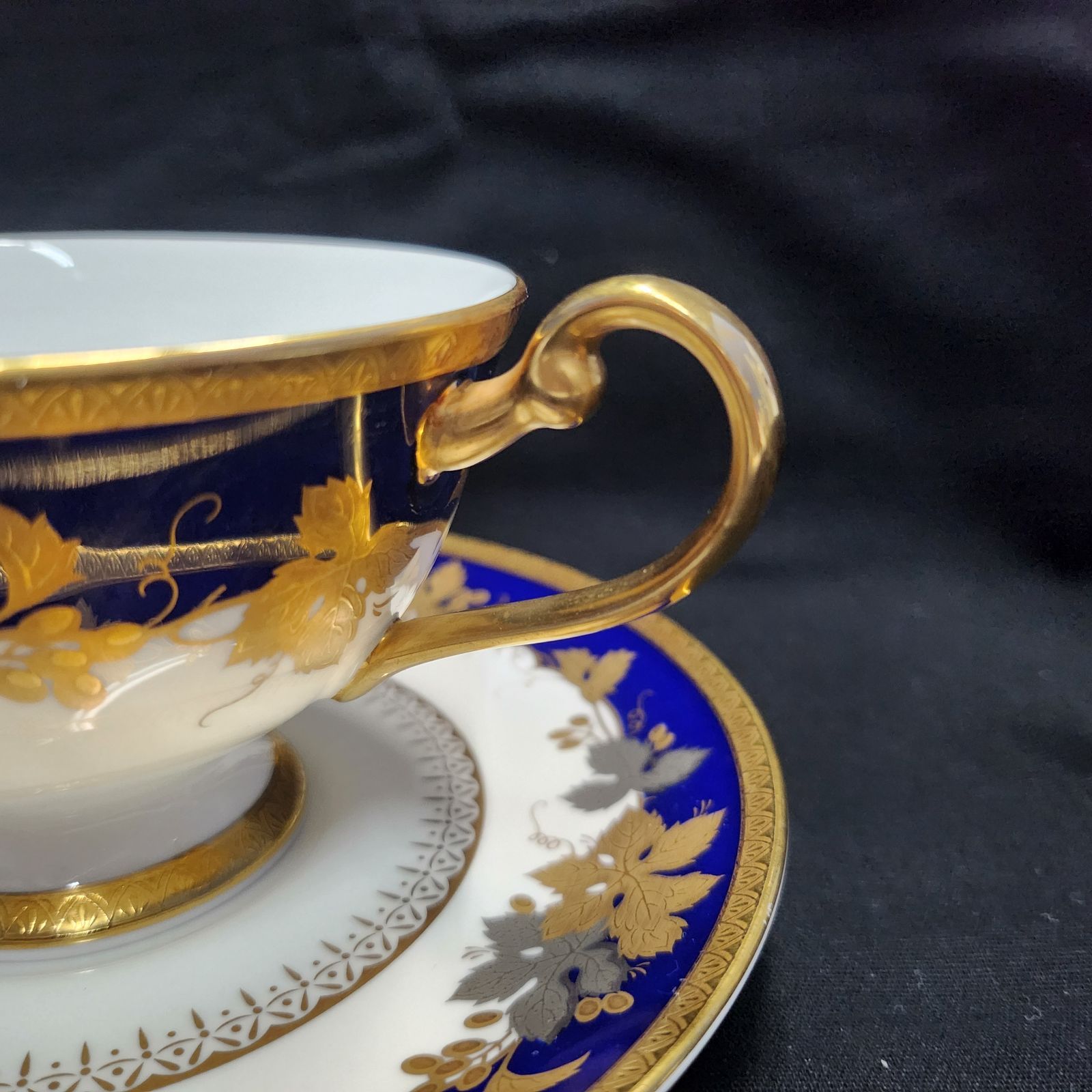 NARUMI エグゼクティブコレクション 金彩銀彩 カップ&ソーサー 2客