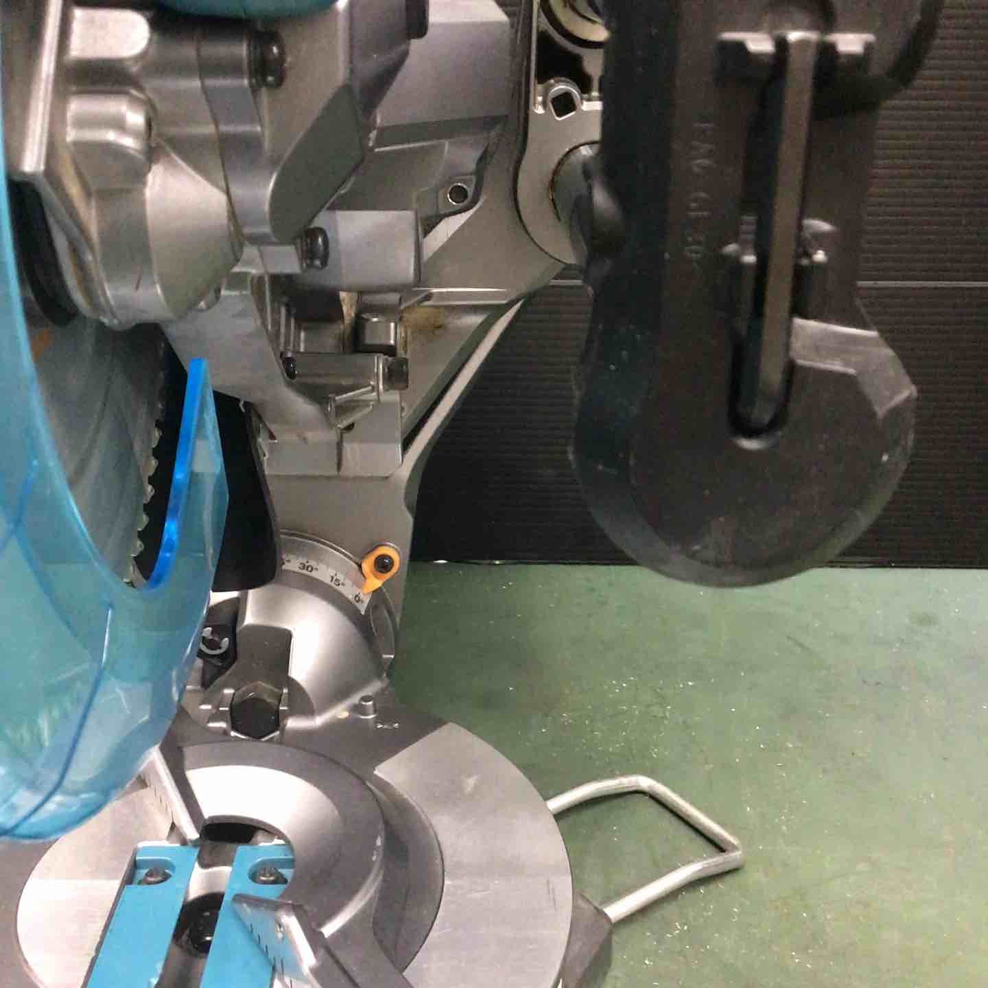 コードレススライドマルノコ LS