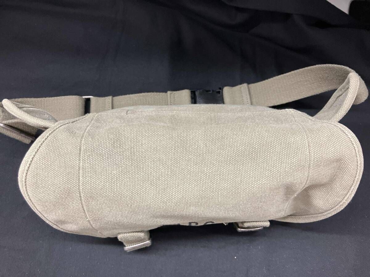 ウエストバック カーキ