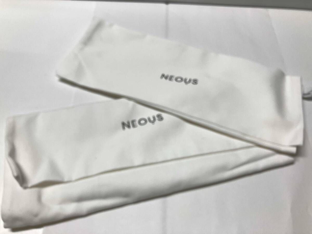 き NEOUS