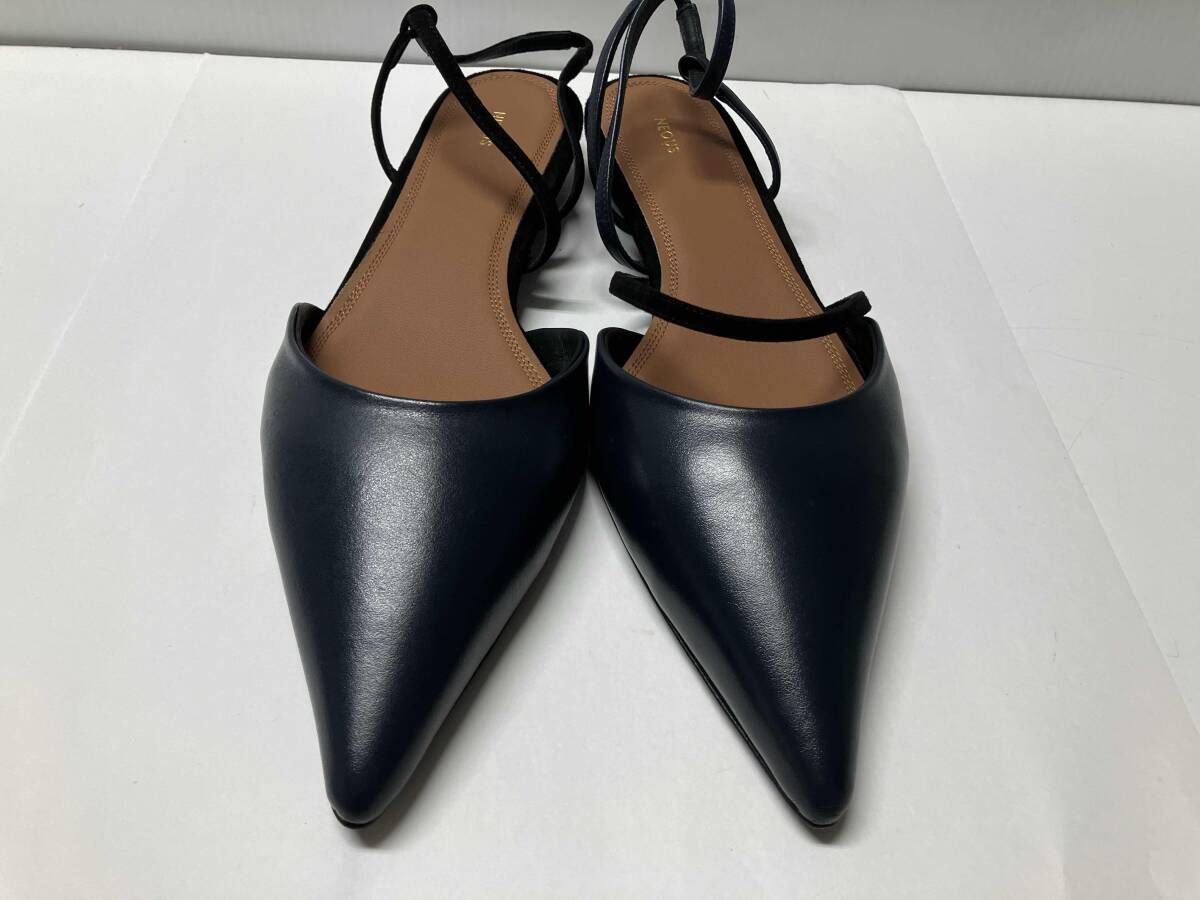 グレイッシュネイビー