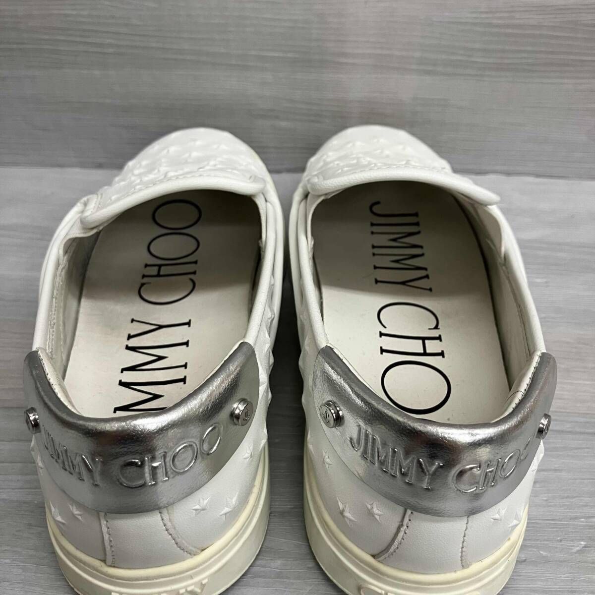 ジミ-チュウ スターエンボススニーカー