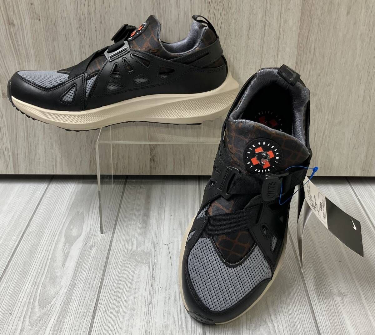 NIKE AIR HUARACHE 20Y24/PATTA FJ4201-001 ナイキ スニーカー 25.5cm