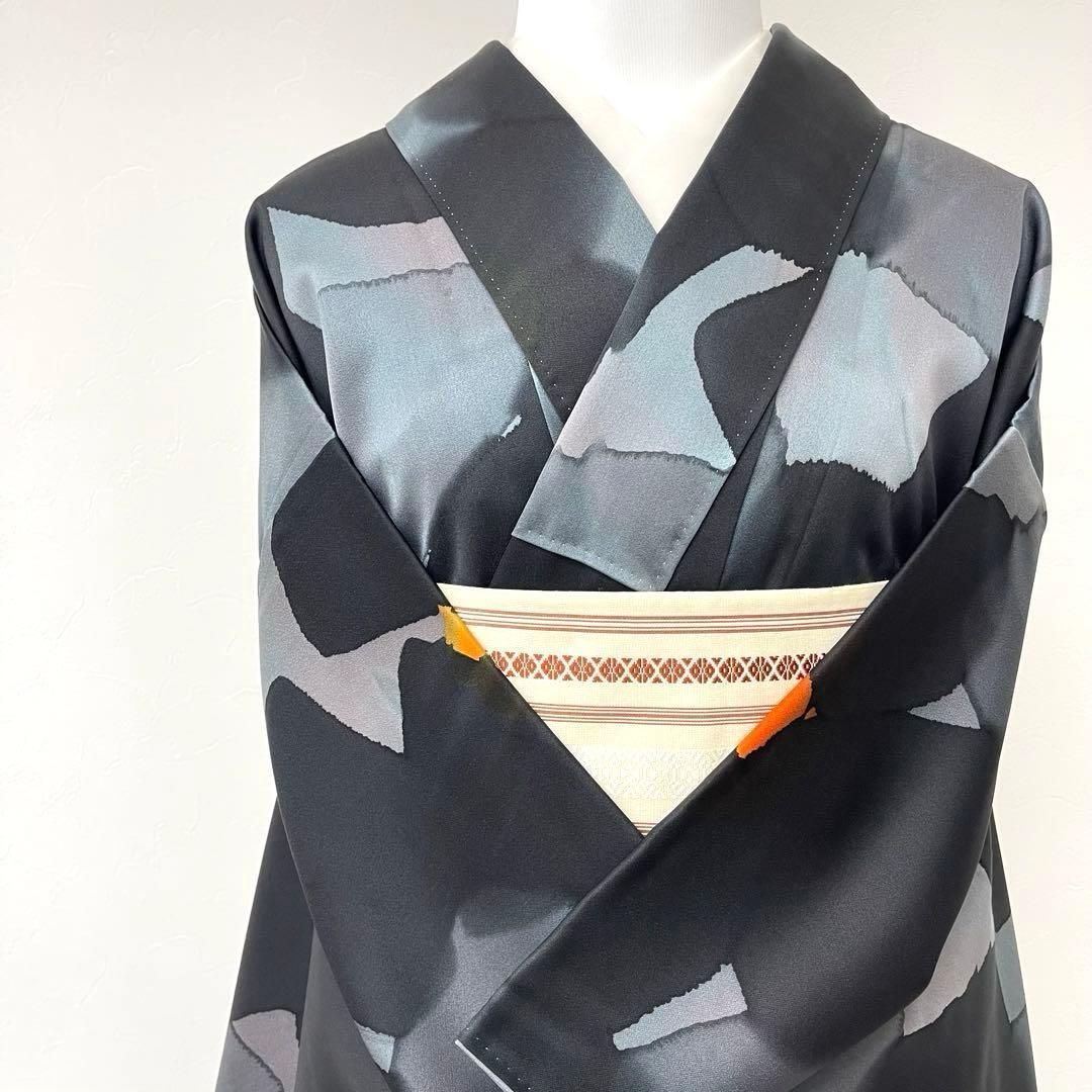  着物と帯 時流 K 25945 t 正絹 小紋 大きいサイズ 黒グレー 小紋 着物