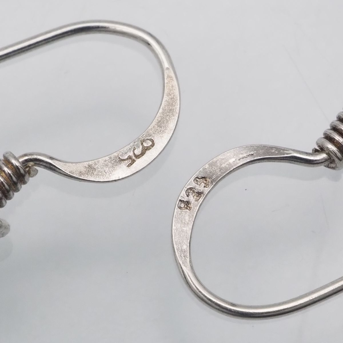 J290 ヴィンテージ 925刻印 ピアス スウィング デザイン シルバー