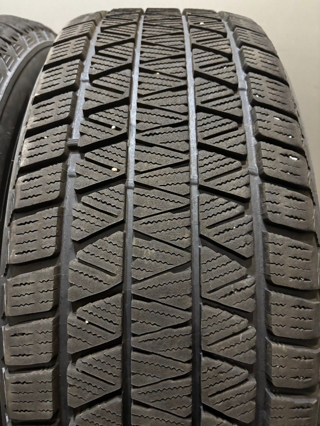 235 65 R 17 DM V 3 20年製 スタッドレス 4本 ブリヂストン ブリザック ハリアー RAV 4 Q 5 南7 K 871