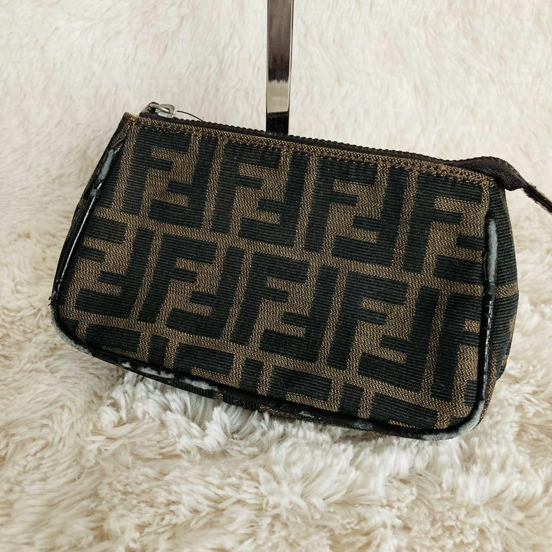 FENDI 販売 フェンディ ミニポーチ ズッカ柄 ブラウン/ブラック