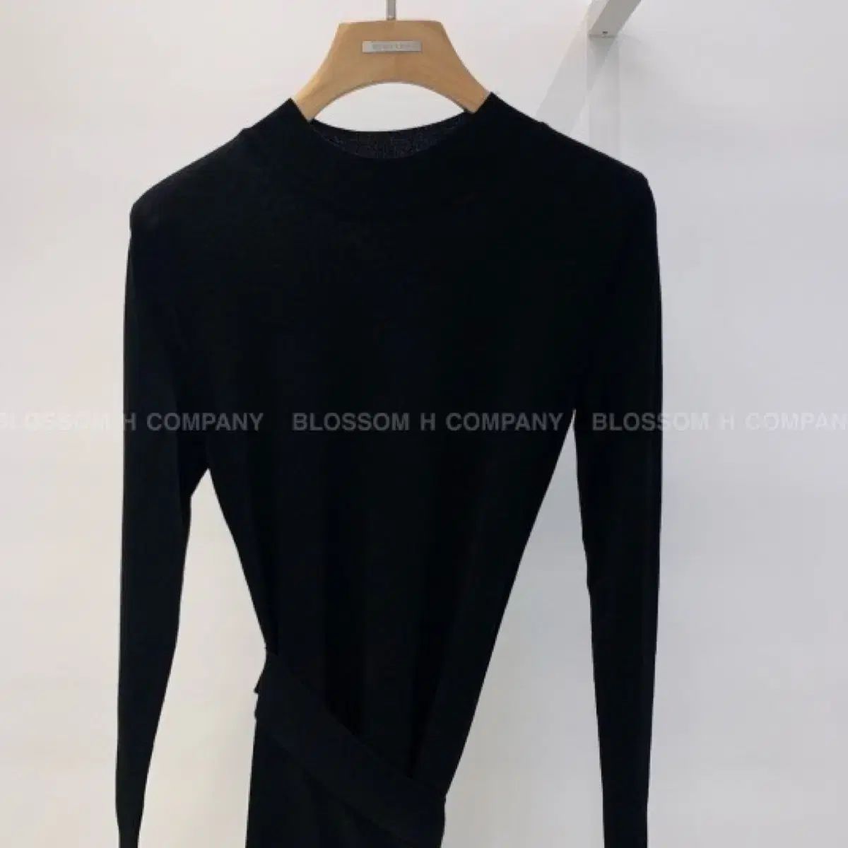 アールラップニットワンピース ブラック