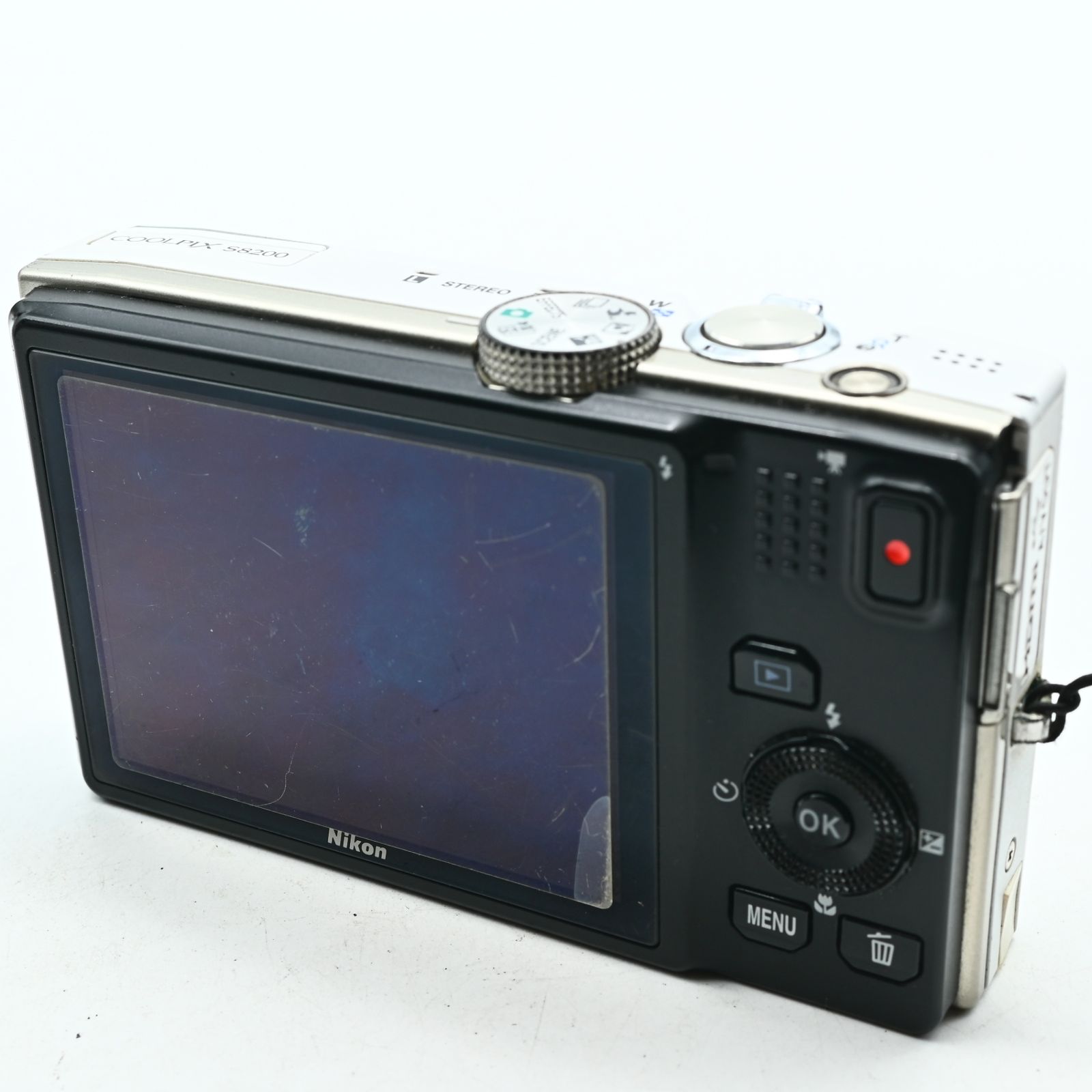 難有品】Nikon デジタルカメラ COOLPIX (クールピクス) S8200 