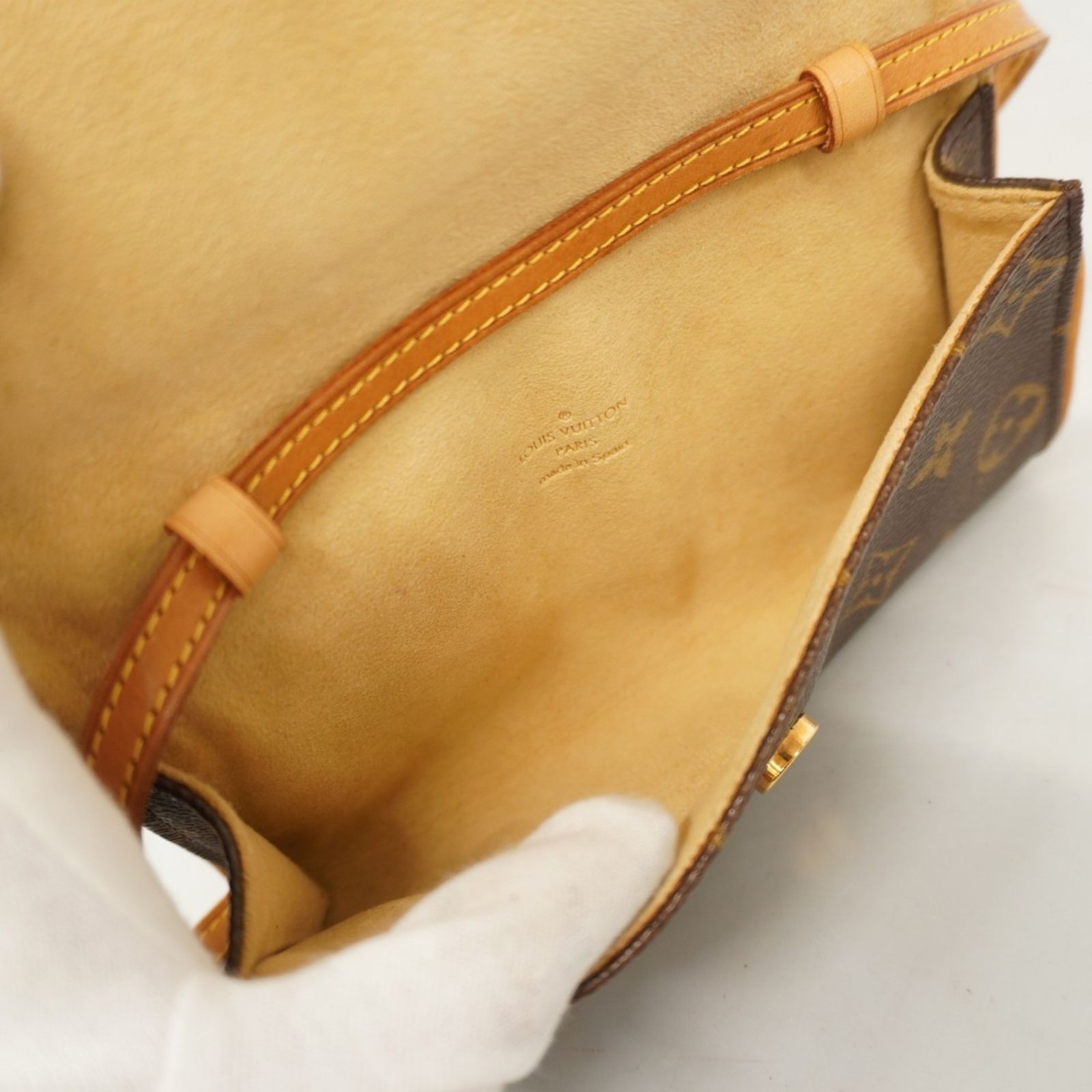 新品廃盤ルイヴィトン モノグラム ポシェットツインPM ショルダーM51854 ルイヴィトン M51854 モノグラム ポシェットツイン PM】の買取金額と