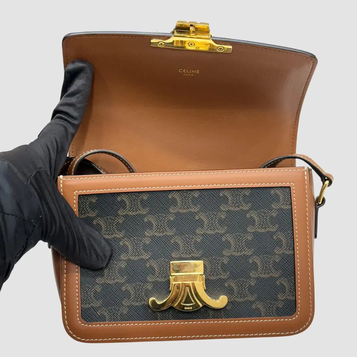 ショルダーバッグ