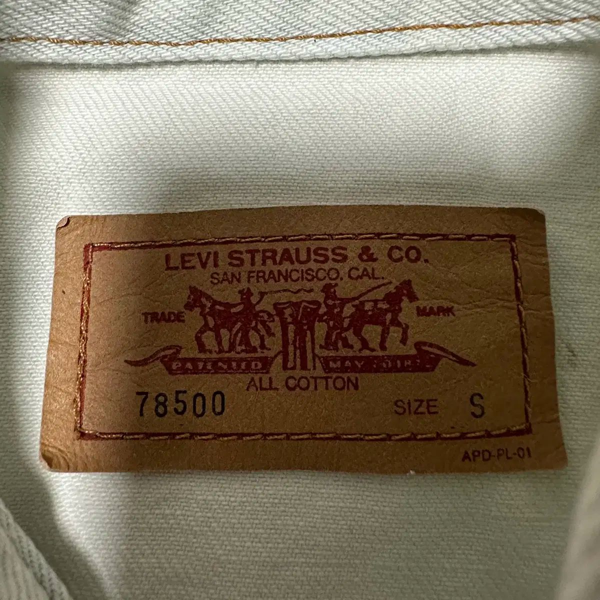 ペイントデニムベスト