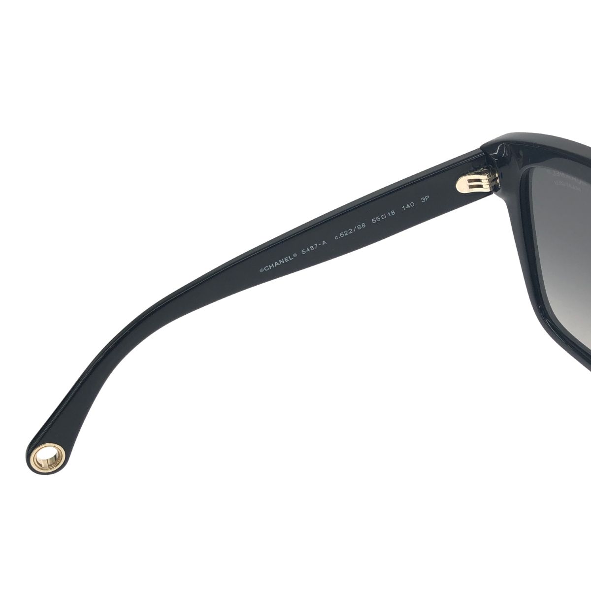 CHANEL シャネル サングラス  ココマーク/チェーン付 5487   ブラック/ゴールドカラー レディース / 241014005010 CHANEL シャネル サングラス ココマーク/チェーン付 5487 ブラック