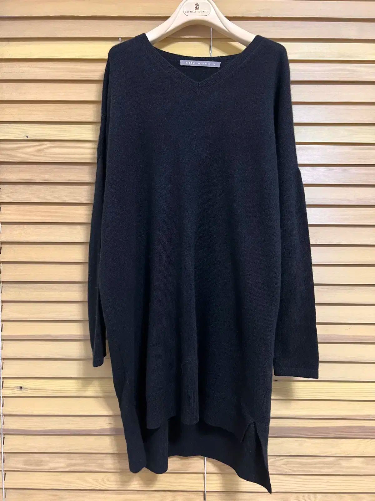 VOV レディース ブラック カシミア100 ニットワンピース