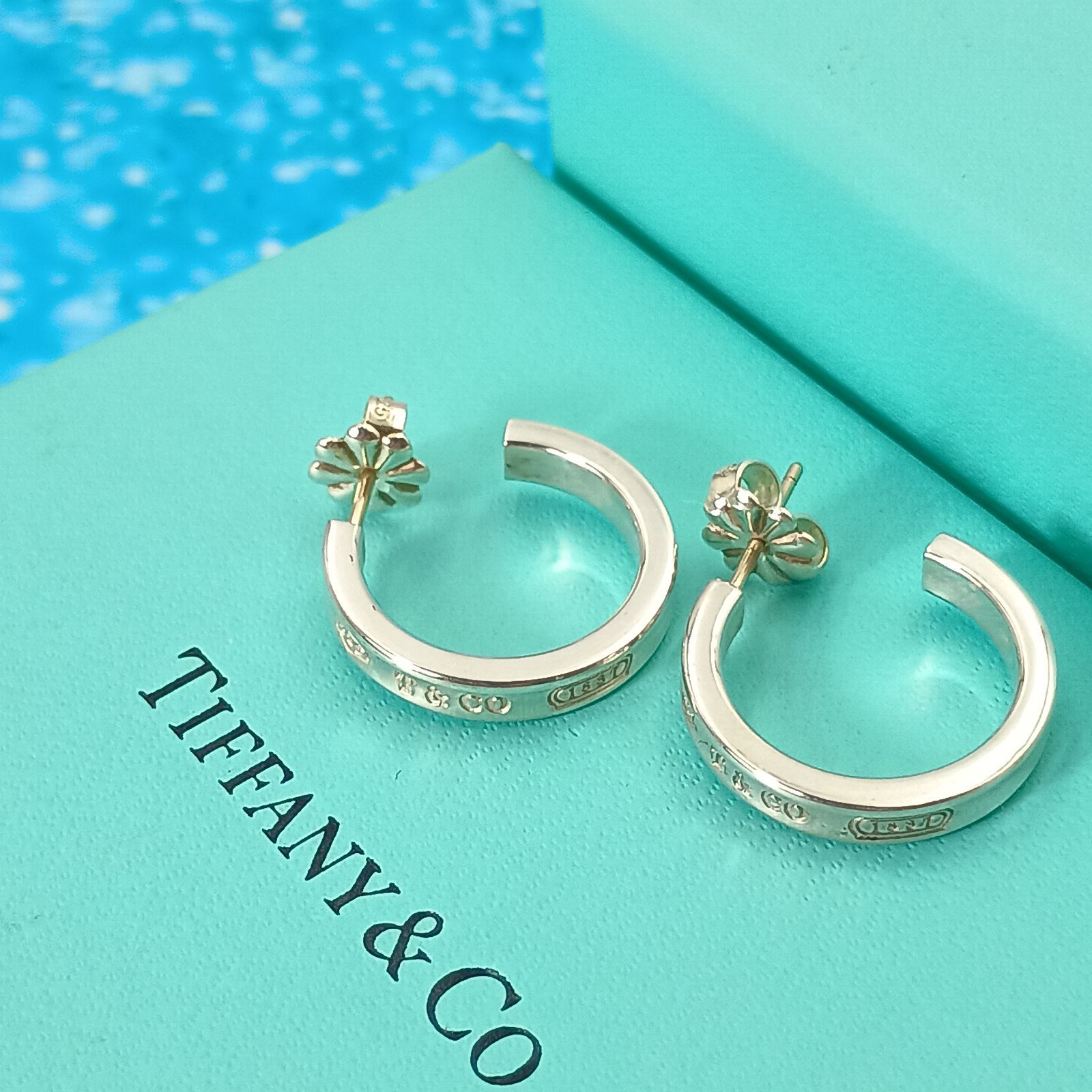 TIFFANY & Co. ティファニー　ナロー　ピアス 925刻印あり TIFFANY&Co. ティファニー ナロー フープピアス 1837 シルバー925 両耳