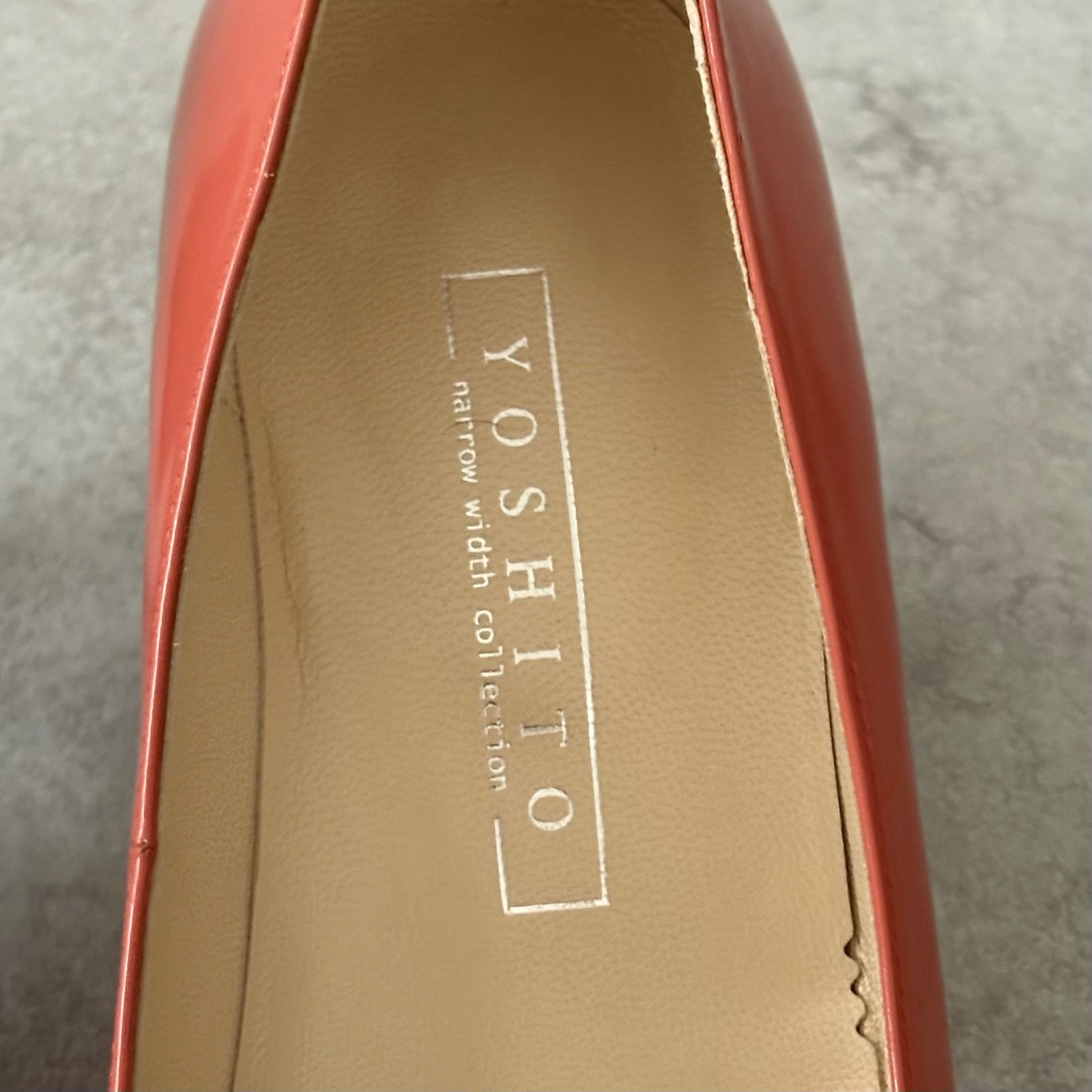 YOSHITO ヨシト ポインテッドトゥ ガラスレザー パンプス レディース YOSHITO ヨシト ポインテッドトゥ ガラスレザー パンプス レディース