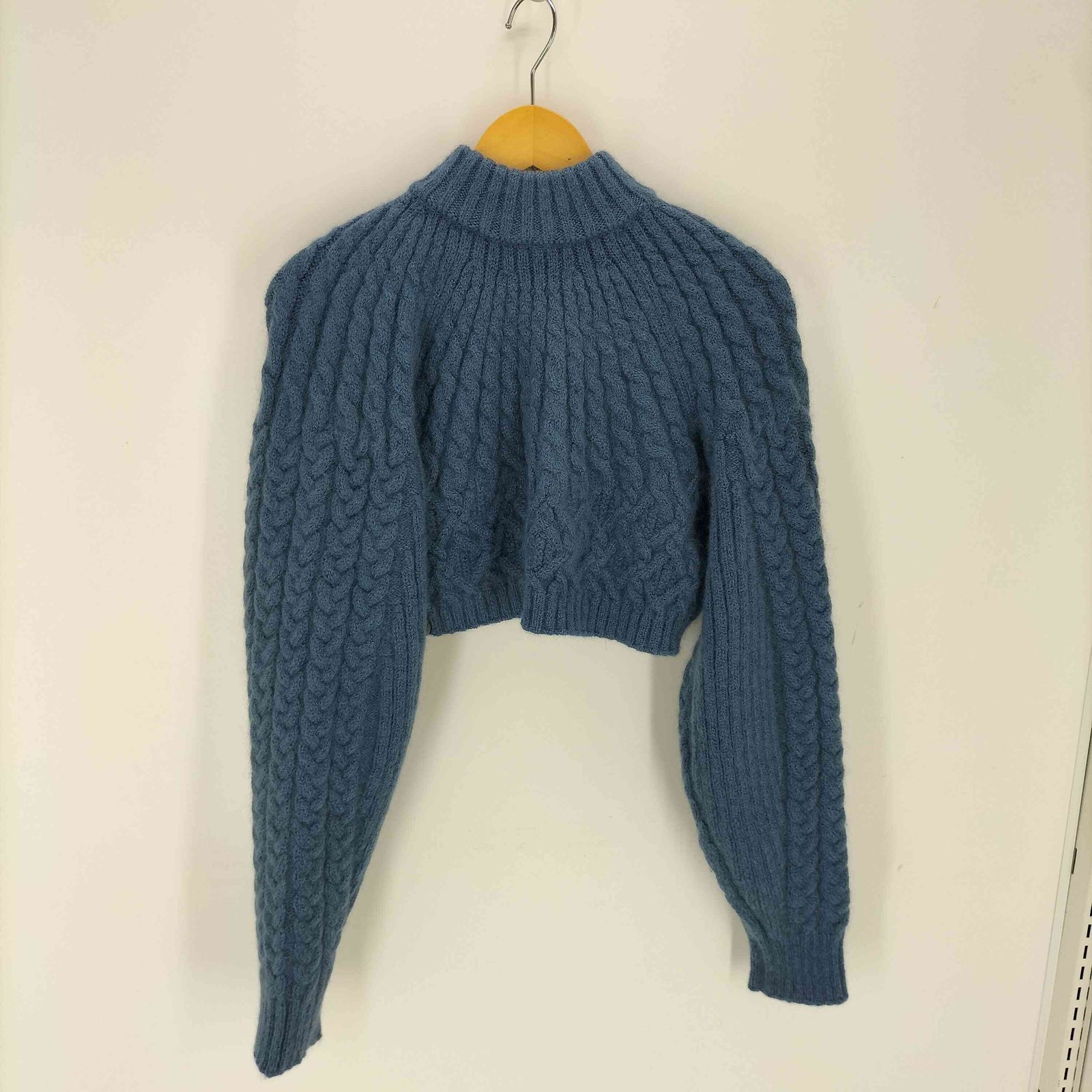 USED古着(ユーズドフルギ) SMEILE エクストラキッドモヘア混 ケーブル編みカーディガン レディース  36【中古】【ブランド古着バズストア】 ユーズドフルギ USED古着 SMEILE エクストラキッドモヘア混 ケーブル