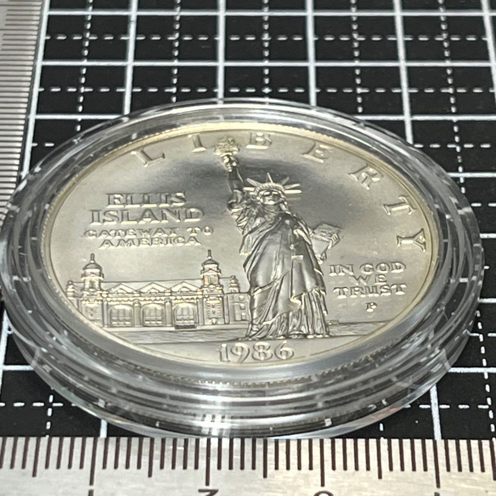 銀貨】1986年 アメリカ自由の女神100周年記念 1ドル銀貨／エリス島“GATEWAY