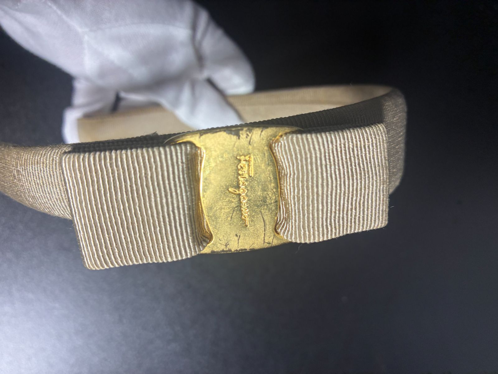 サルヴァトーレフェラガモ カチューシャ