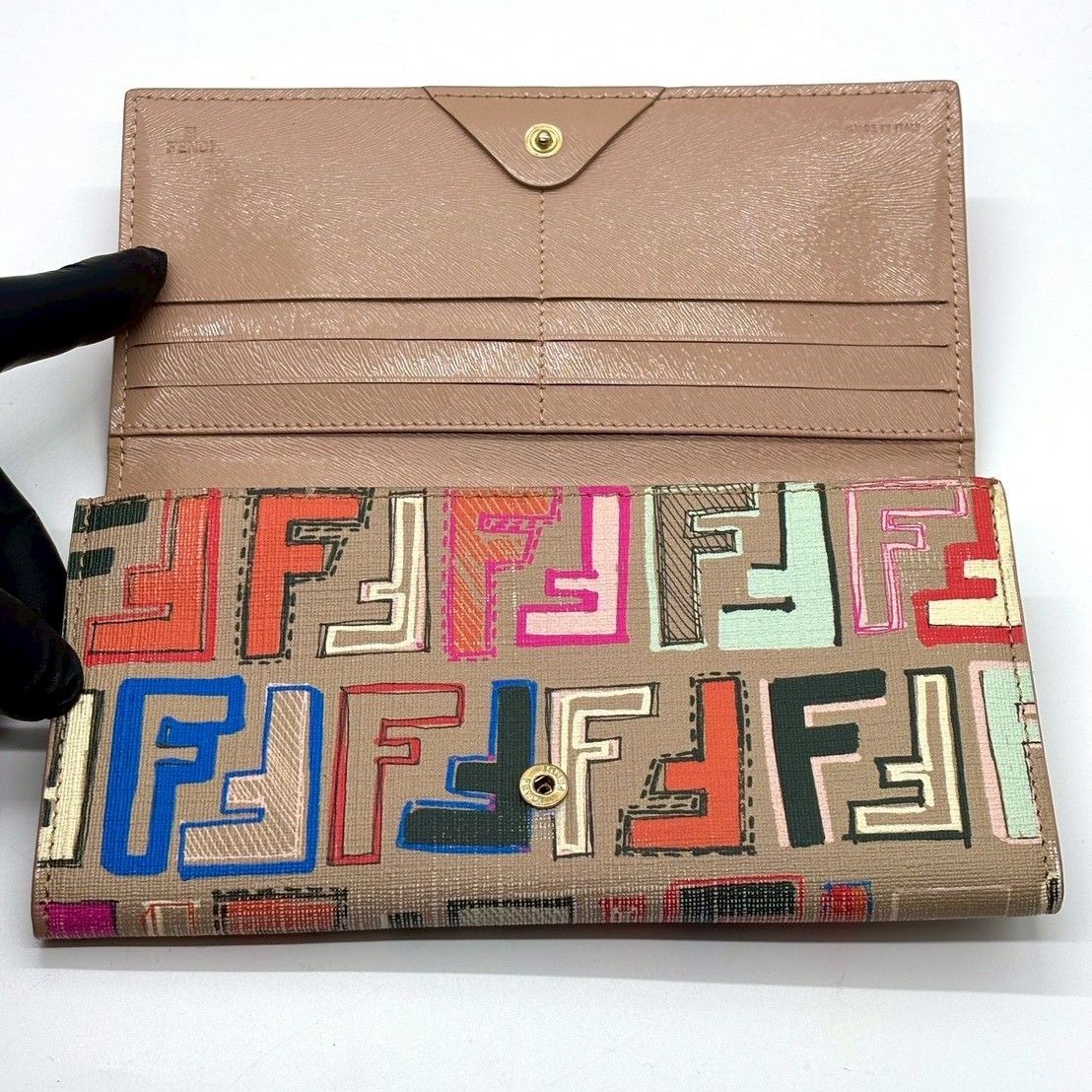 色彩で魅せる主役級】 FENDI フェンディ 長財布 ズッカ マルチカラー